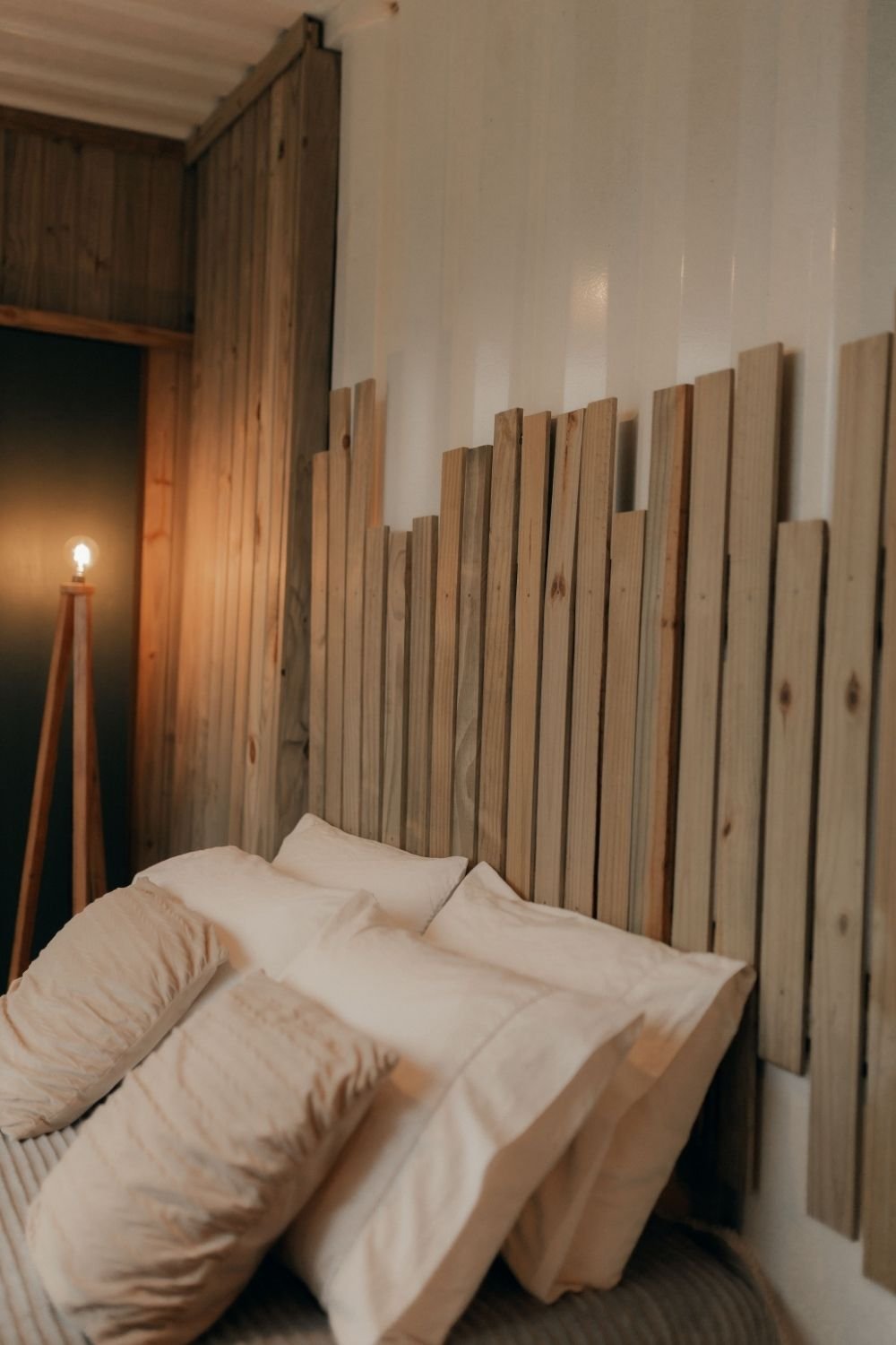 Do Wooden Headboards Make a Bedroom Feel Warmer? These Designs Definitely Do