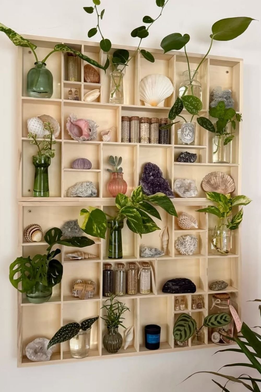 What I’d Do With Too Many Trinkets Before Putting Them Back in Storage